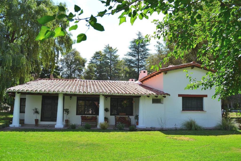 Posada La Celia Eugenio Bustos ภายนอก รูปภาพ